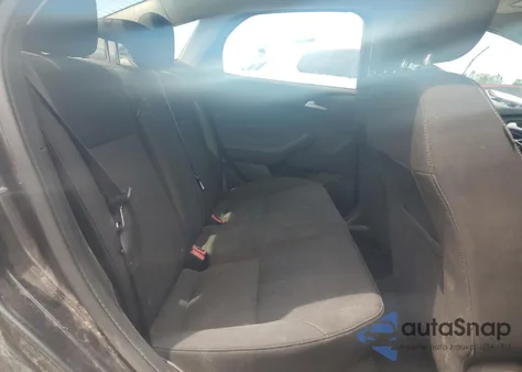 2016 Ford Focus Se z USA, uszkodzony, nr VIN 1FADP3F22GL314707